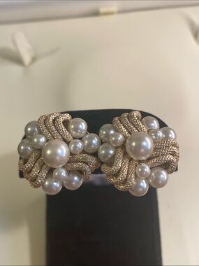 Estate Gold and White Pearl Cluster Clip-On Earrings
